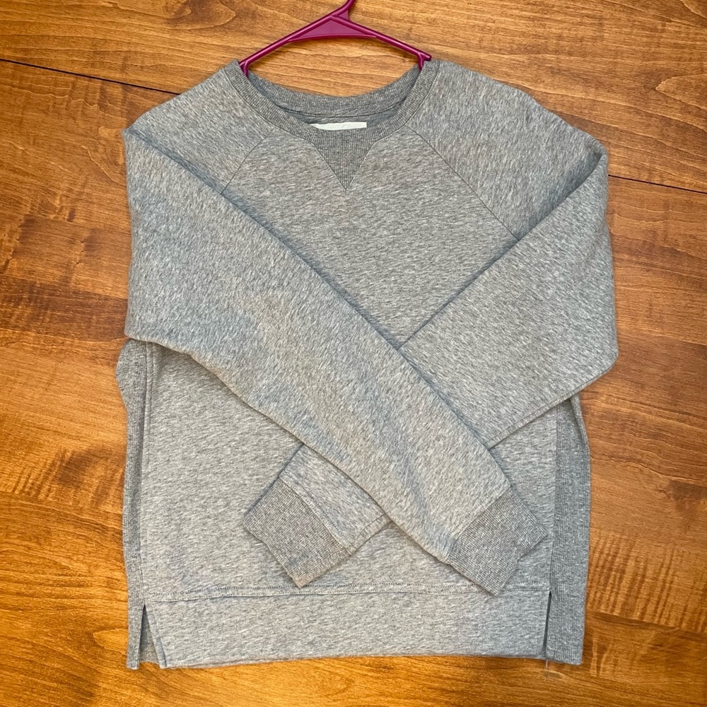 Gray Champion Crewneck